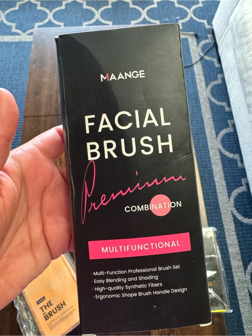 MAANGE Professional Makeup Brush Set - Black & Gold Packaging